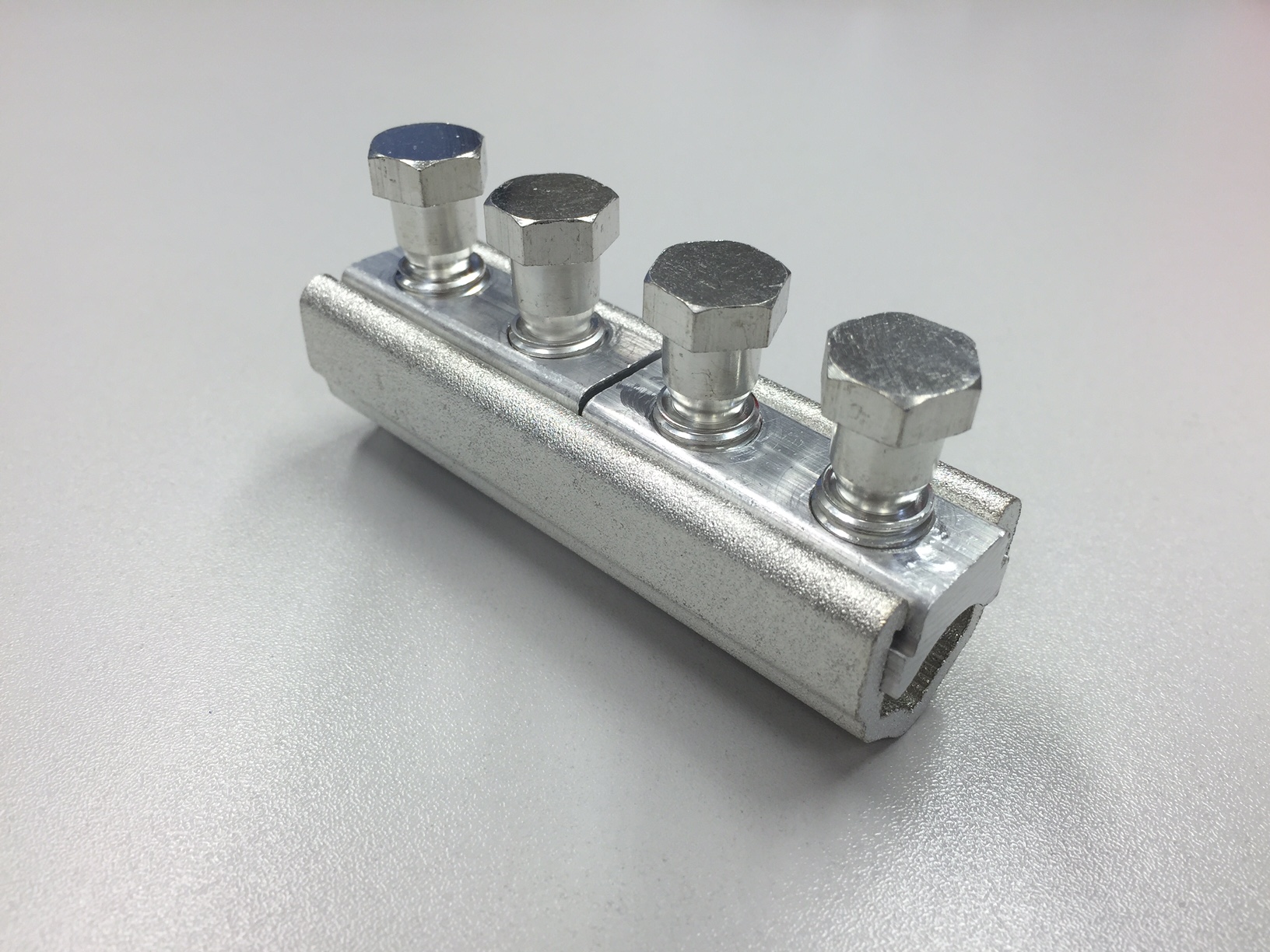 LV-Connector